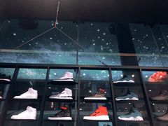 -Air Jordan(世贸天阶店)