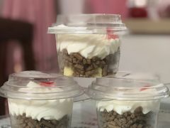 -红宝石·鲜奶小方·海派西点房(南丹店)