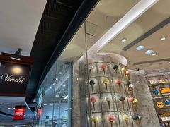 -东荟城名店仓