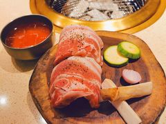 -蚂蚁洞·烤肉大营地(上海静安大悦城店)