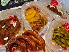 -绝味鸭脖(大学城店)