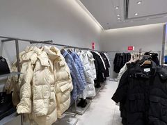 -URBAN REVIVO(西安Momopark店)