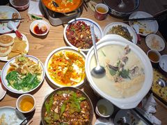 -湘西小馆(滨河路店)