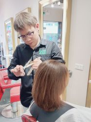 -P.R.O.salon 发哲