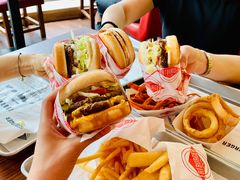 -FATBURGER 特富客汉堡(外交公寓店)