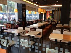 大堂-东方既白(黄兴路大润发店)