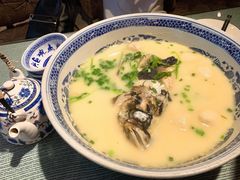 -南京金牛湖巨碗鱼头