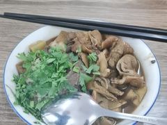 -陈记卤煮小肠