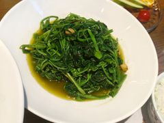 -黄泥岗·地道湖北菜(奥特莱斯店)