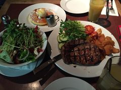 -Pancakes on the rocks(Darling Harbour)