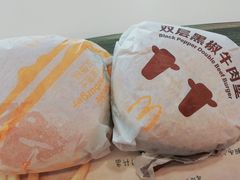 双层黑椒牛肉堡-麦当劳(宜安广场店)