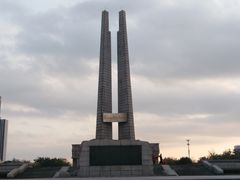 -唐山抗震纪念碑广场