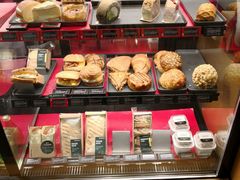 -星巴克臻选(华堂·新辰汇店)