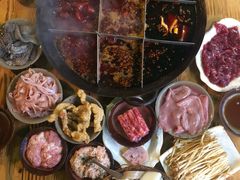 -岗上渣渣老火锅(两路口店)