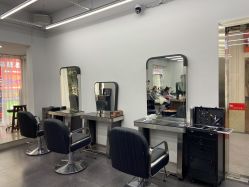 -诗悦发型SALON·圣罗兰店