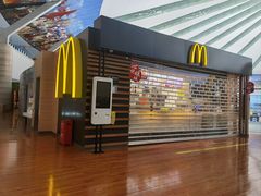 -麦当劳(鄂尔多斯机场店)