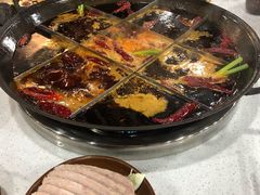 -正贰捌经重庆老火锅(建设路店)