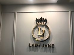 -Lady  Jane高端婚纱礼服馆