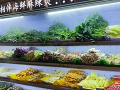 -万记麻辣烫国展总店