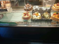 面包甜点陈列柜-圣安娜饼屋(信和广场店)