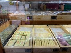 面包甜点陈列柜-稻香村(文殊院旗舰店)