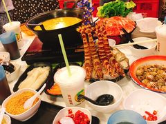 -鲜入围煮花胶鸡海鲜火锅