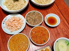 -裕兴记•蟹黄面馆(人民广场店)