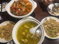 -阿峰饭店·本地土菜馆·农家土鸡煲·一品神仙鸡(报福店)