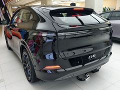 -小鹏汽车(北京龙湖长楹天街销售中心)