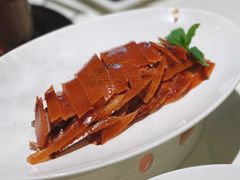 酥香嫩烤鸭-四季民福烤鸭店(外滩外白渡桥店)