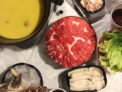 -鲜入围煮花胶鸡海鲜火锅