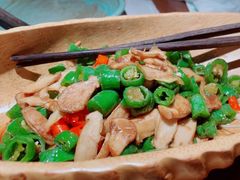 小炒松茸配手工面-菩提素素食餐厅(晶郦馆店)