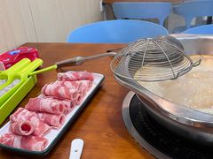 -老何家后安粉·糟粕醋海鲜火锅(三亚湾椰梦长廊店)
