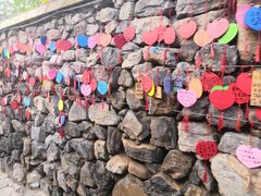 -百里峡七彩艺术小镇