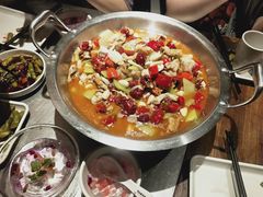-龙巢盱眙龙虾·牛蛙·烧烤宵夜(八卦岭店)