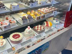 -85度C(生甜甜圈研究工坊·上海平凉店)