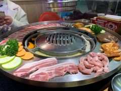 -哈哈碳都·牛肋条无限自助烤肉(宝龙店)