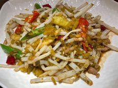 -魏铭鱼头捞饭(晋阳路店)