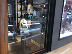 -COACH蔻驰(银泰店)