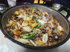 -老钟家烤羊排·敦伊阁清真餐厅胡羊焖饼