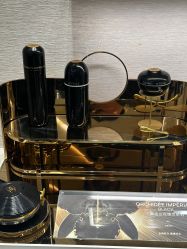 -法国娇兰精品店