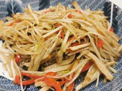 白水芹炒豆腐丝-小实惠嘉(威海路店)