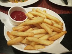 -WOLFGANG PUCK KITCHEN & BAR(迪士尼小镇店)