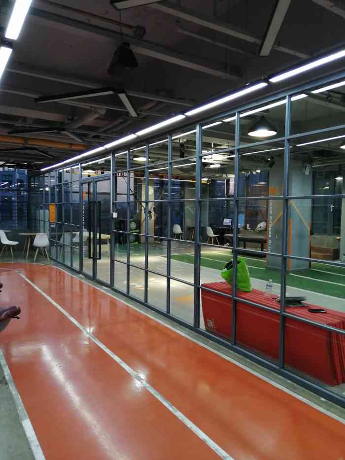 都铎健身俱乐部(解放南路店)-"骗子,58团购不能用,还像我推荐他们其他