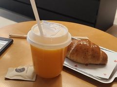 -LANLIZI BAKERY(COSMO店)
