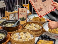 -馋三尺蟹粉小笼(人民广场店)