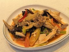 -丝路天山酒店(国际大巴扎店)