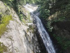 -燕子河大峡谷天坑仙境