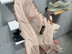 -HOKA(北京蓝色港湾店)