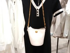 -URBAN REVIVO(上海中庚漫游城店)